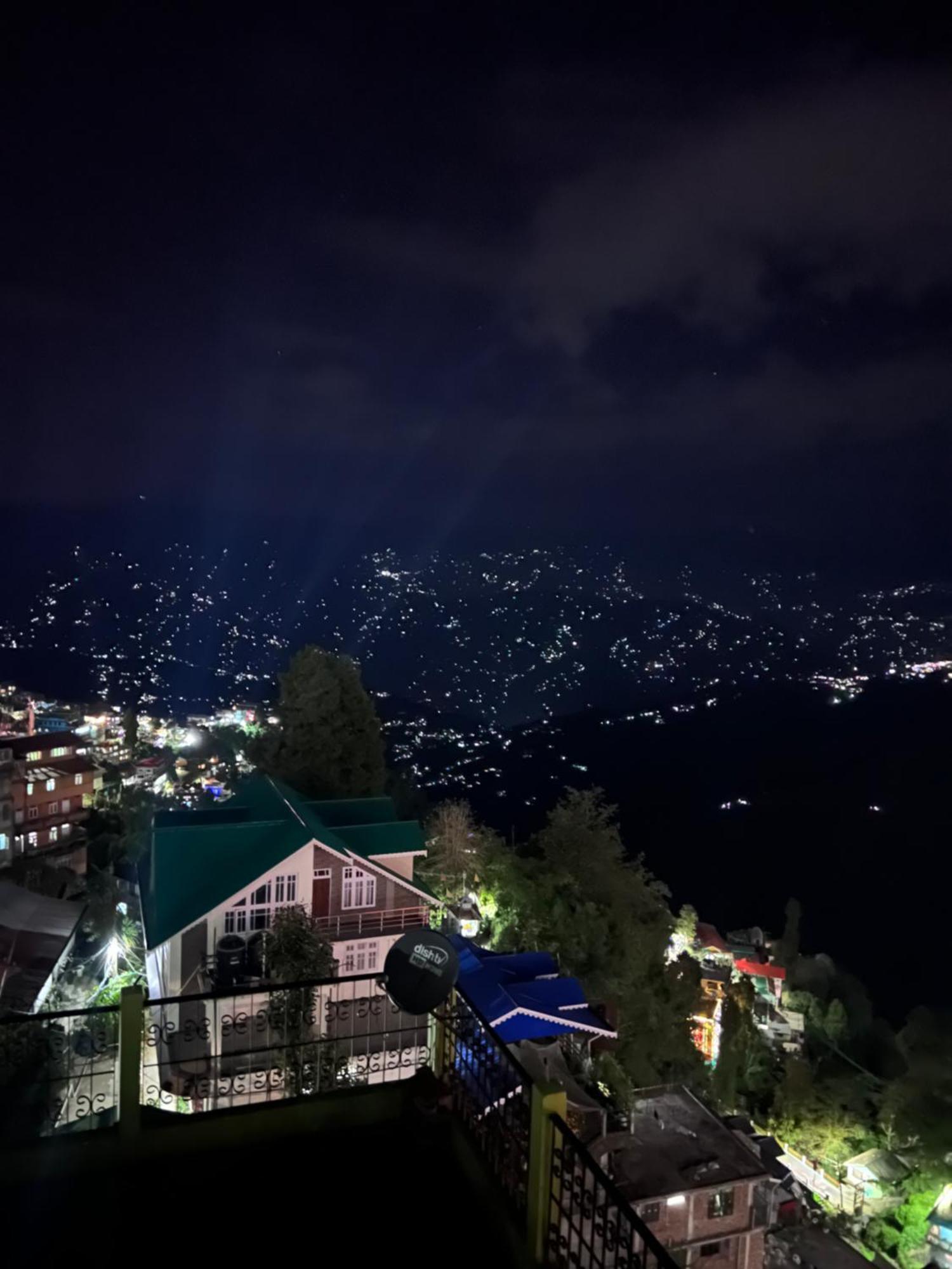 Dew Drops Guest House Darjeeling  Dış mekan fotoğraf