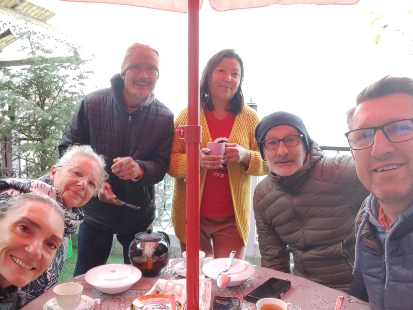 Dew Drops Guest House Darjeeling  Dış mekan fotoğraf